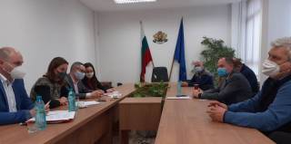 Кметовете на Кабиле, Дражево и Хаджи Димитрово се срещнаха с ръководството на EVN