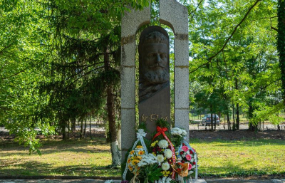 Ямбол ще почете 2 юни с церемония пред паметника на Христо Ботев