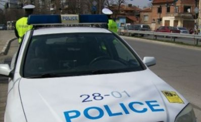 39 г. мъж е задържан, автомобилът му - иззет