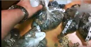 Над 11 хиляди старинни монети, пръстени и фигурки бяха задържани на ГКПП Лесово /+видео, работи/