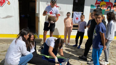 „Остани жив! Пази живот!“