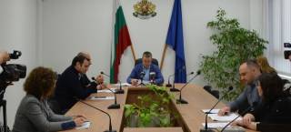 Областната транспортна комисия съгласува промени в маршрутните разписания