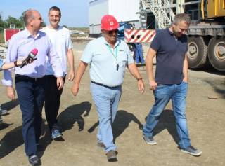 Шива инспектира! Абе, Зайо, що си без каска?