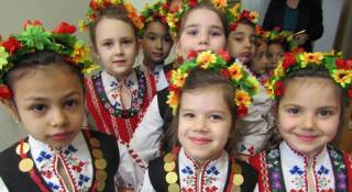 С благодарност към дарителите