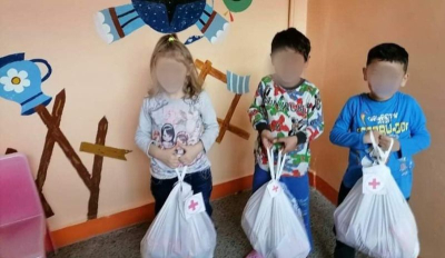 БЧК-Ямбол предостави 100 бр. хранителни пакета на деца в риск от Област Ямбол.