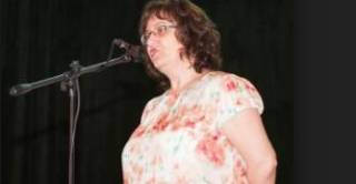 Зам. кметицата госпожица Бицова не била, била съжителствала с мъж на съпружески начала. С жена също.