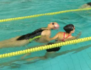 Спасили ги всички /ама на закрит воден басейн/