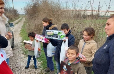 Доброволци от Български младежки Червен кръст гр. Стралджа