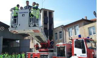 13 септ. Ден на отворените врати - честват и празнуват огнеборците и спасителите в Ямбол