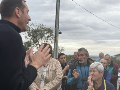 Кметът на Ямбол Валентин Ревански и неговият екип проведоха среща с жители на местността Нови лозя