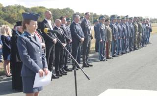 Авиобазата „Безмер“ отбеляза 70 години от създаването си