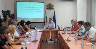 УПОРИТО И ПРИ СЛУЖЕБНОТО, ЗДРАВНИТЕ ПРЕМЪЛЧАВАТ /КРИЯТ?/ НЯКОИ ДАННИ ЗА КОВИД В ОБЛАСТТА