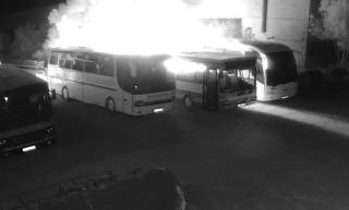 Задържаха за палежа на трите автобуса. Днес съдът...