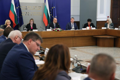 Премиерът изиска от областните управители