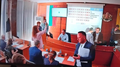 С 32 гласа /от 37/ ЗА приеха Бюджет 2025 на Ямбол