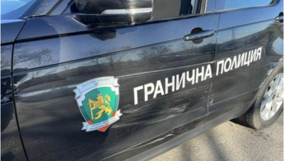 След преследване гранични полицаи задържаха водач на камион с 12 незаконни мигранти