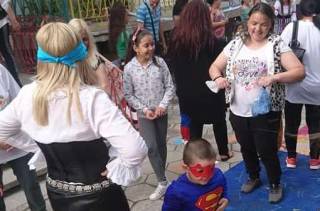 Пиратски приключения с детски забавления“ в