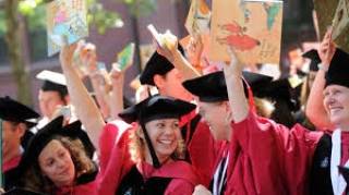 Честит празник на всички /от... безпощадните държавици!!!/