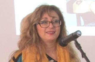 Наградена поезия - Ваня Велева - ВЗЕМИ МЕ, МОРЕ, ДА ТИ СТАНА ЛУНА