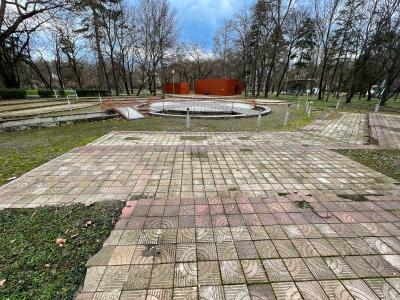 Община Ямбол обявява конкурс за бившия ресторант „Ален мак“ в Градския парк.