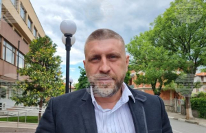 Този твърди, че няма риск от недостиг на вода, 2 ИИ изчисляват ДРУГО!/