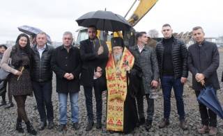 В Ямбол беше направена първа копка по проекта „RETAIL PARK YAMBOL". /Търговски комплекс/