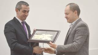 Областният управител Д. Иванов предаде