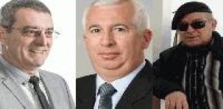 ДУЕТ НА ЯМБОЛСКИ ОБЩИНСКИ СЪВЕТНИЦИ ЖАЛНО ЗАПЯ ВЪВ ФБ