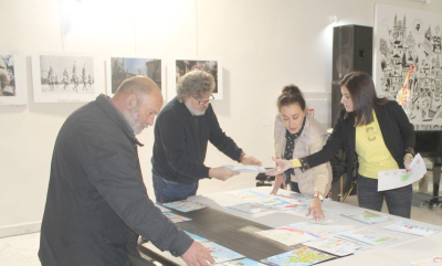 Рисунките на деца от Ямбол ще се продават благотворително като коледни картички. /Вижте кои. Браво!/