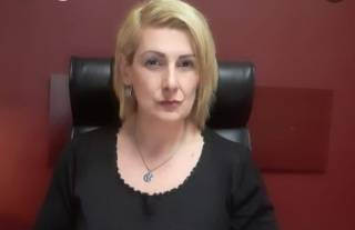 КЪМ ПОЛИТИЦИТЕ И МАТЕМАТИЦИТЕ