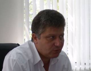 Господин завоюва първо място.