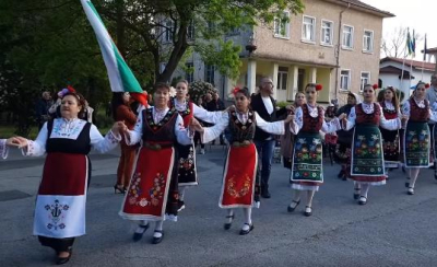 Празникът „За хляба наш“ събра пазители на традициите в ямболското село Симеоново.