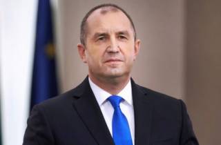 ПРЕЗИДЕНТЪТ РУМЕН РАДЕВ: