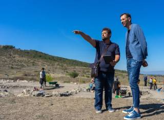 Кметът на Ямбол посети разкопките в НАР "Кабиле"