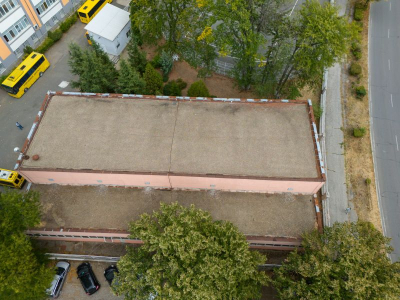 Още една добра новина за Ямбол – училищната спортна база в града продължава да се подобрява