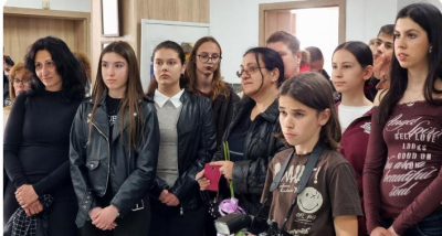 Неолиберални конкурси....Според Господинов смисълът се произвежда. В смисъл - не творчески акт, а продукт? На поръчка?