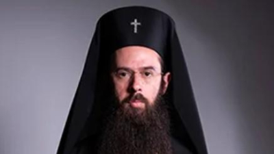 Владиката ще служи във Воден. В черквата, която единствена предупреди за нахлуващия пожар