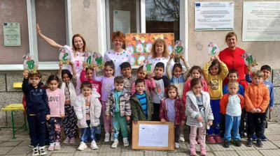 Кака Ели донесе празничен дух в 9 села на Община &quot;Тунджа&quot;