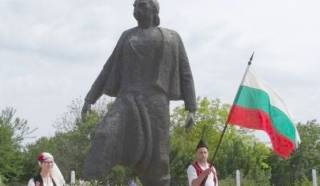 ПОКЛОН ПРЕД ПАМЕТТА НА ЗАГИНАЛИТЕ