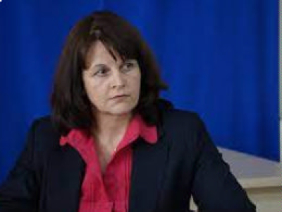 Мариета Сивкова отговорите на въпросите й от Н. Денков /мин.предс/.