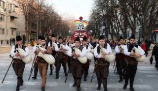 Шествие и концерт на Кукерландия /и снимки/