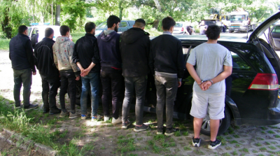 След преследване, край Ямбол са задържани незаконни имигранти и &quot;каналджиите&quot;