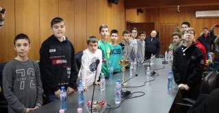 Кметът на Ямбол поощри млади ямболски спортисти