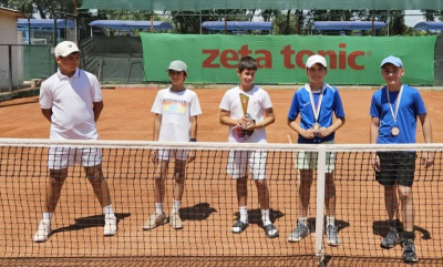 Господин Иванов със сребро от международен турнир Tennis Europe и титла от Kinder+
