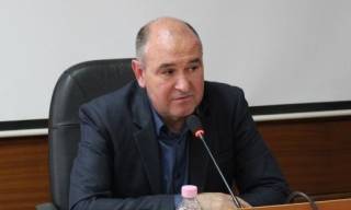 Е, как така, абсурд без Георги Славов!