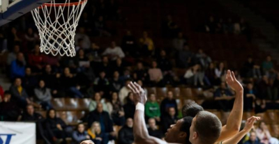 Паднали сме в зала Диана