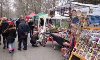 Приемат се заявки за участие в Празничния базар „Кукерландия 2019“ и за базара на мартеници