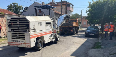 Текущите ремонти на тротоари в Ямбол продължават