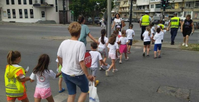 По случай Националния ден на безопасността на движението по пътищата -