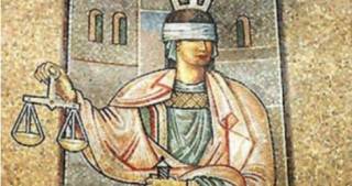 От съдебните зали